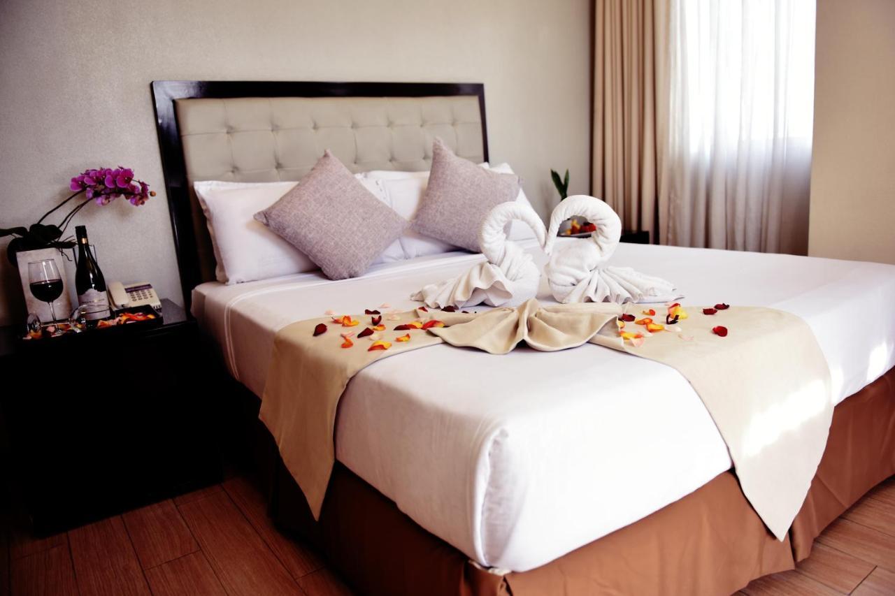 Aura One Hotel Baguio City Extérieur photo