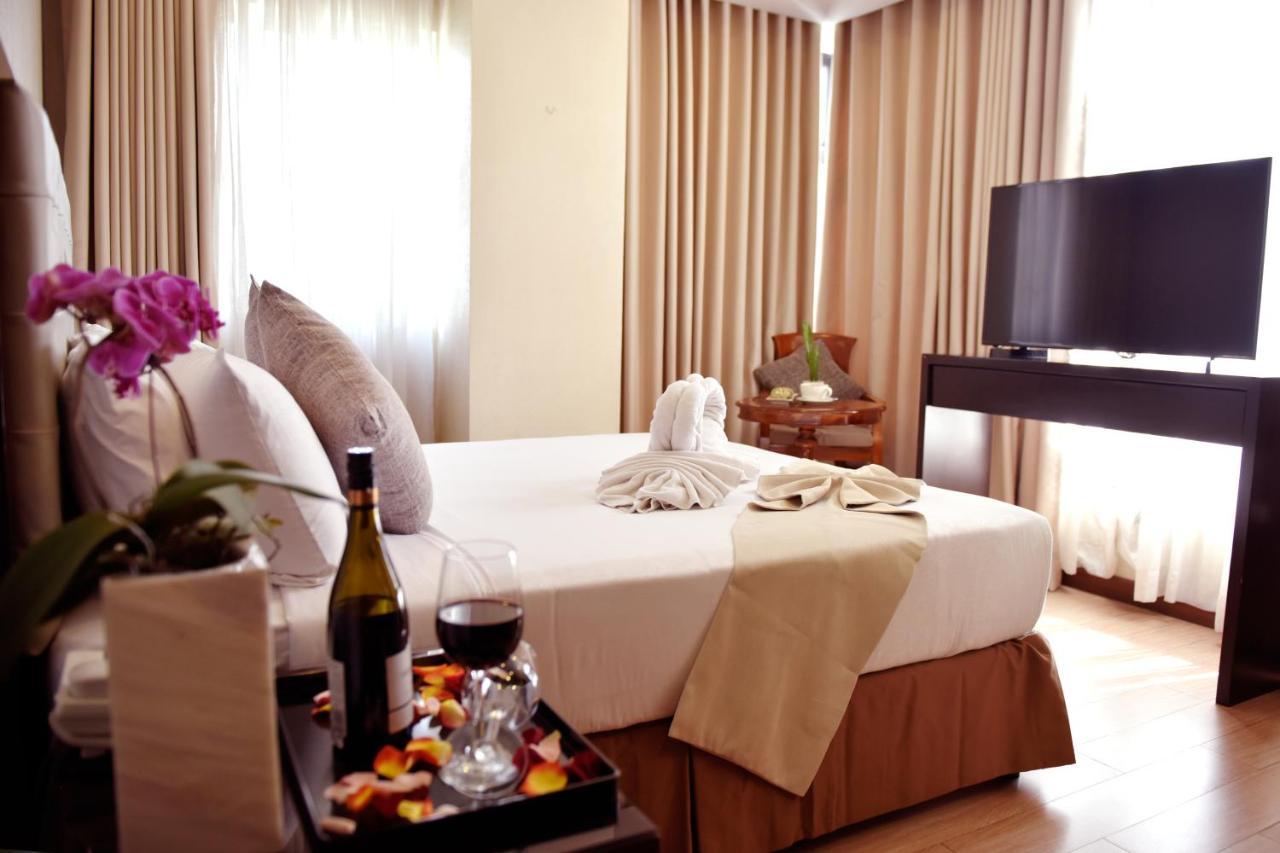 Aura One Hotel Baguio City Extérieur photo