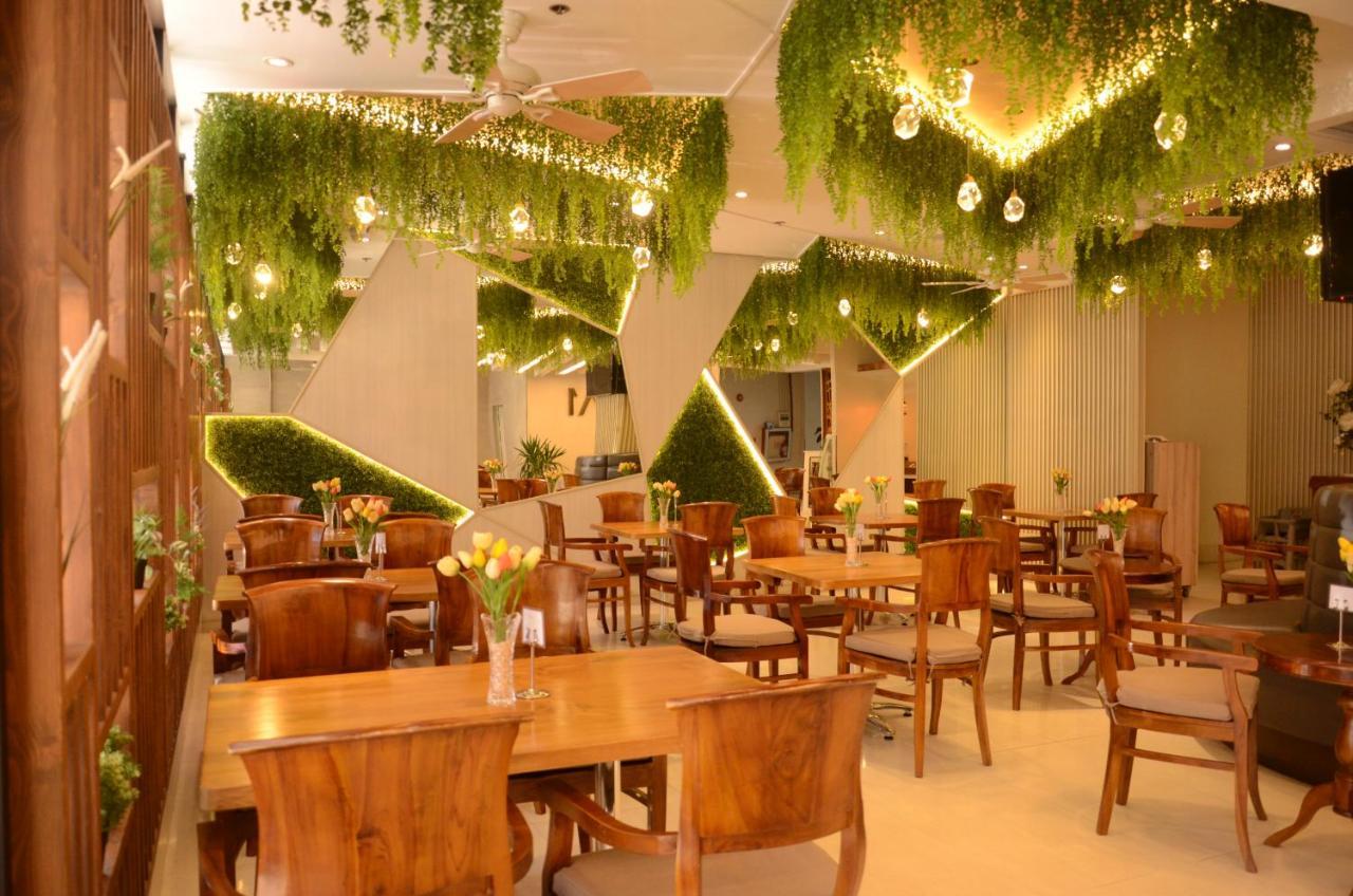 Aura One Hotel Baguio City Extérieur photo
