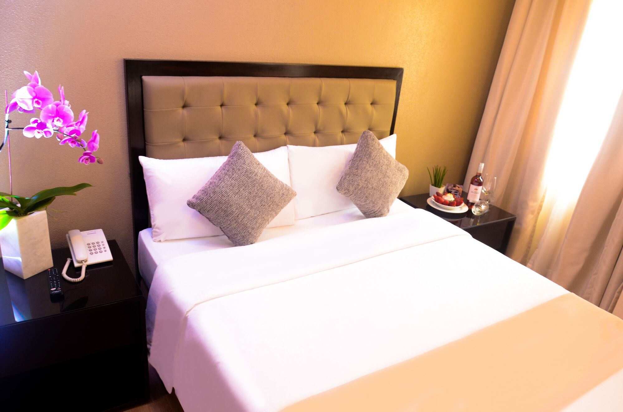 Aura One Hotel Baguio City Extérieur photo