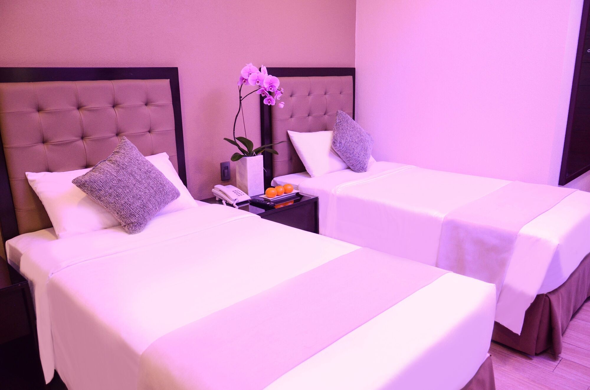 Aura One Hotel Baguio City Extérieur photo